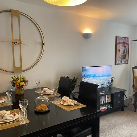 Lombok Apartment Near Old Street,Islington,Angel